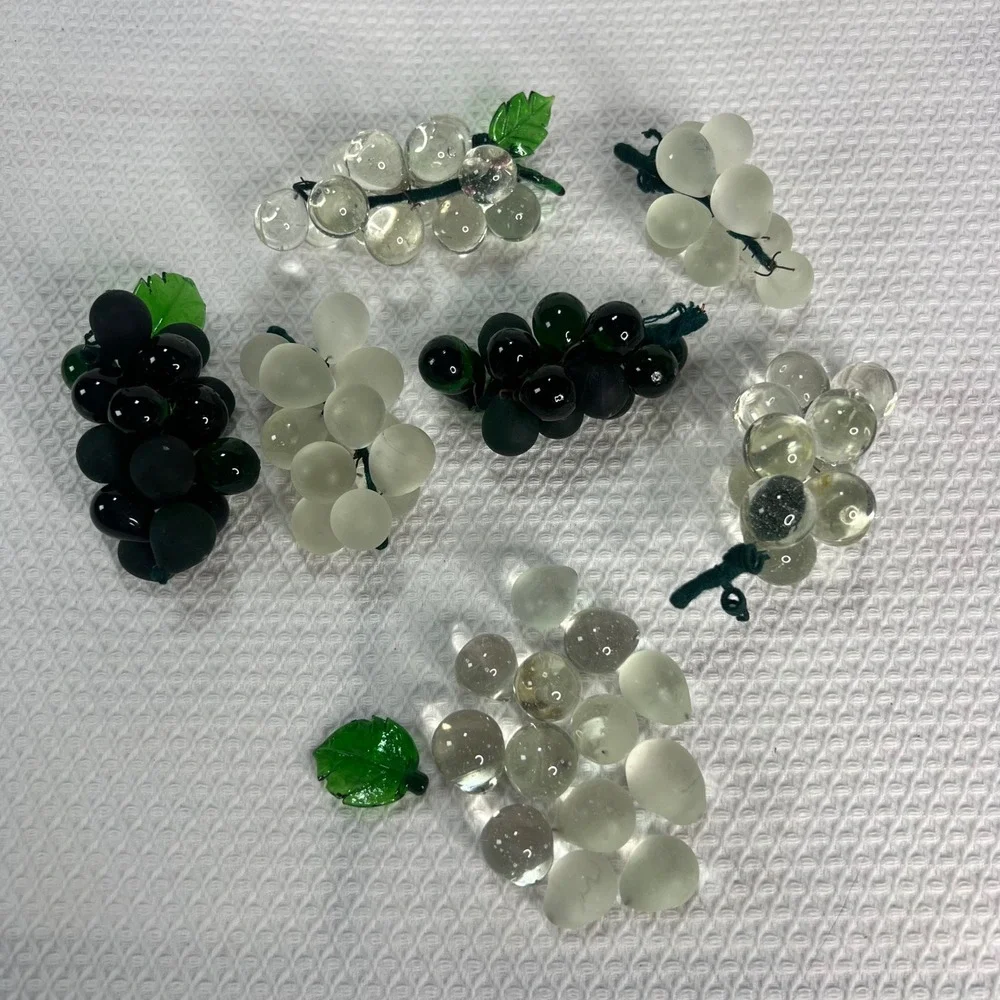 VTG Glass Grape (6) Clusters (& Loose)MCM Decorative Fruit Frosted Green White